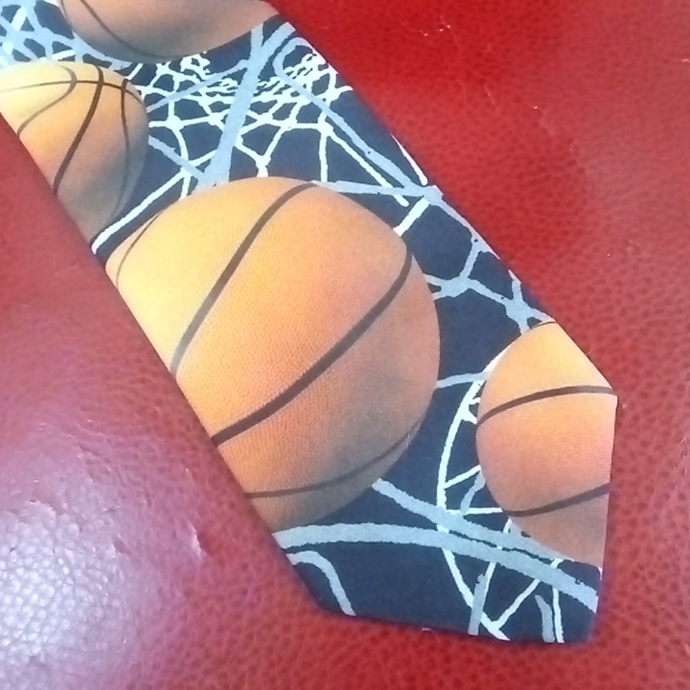 Vintage Ralph Martin Basketball Zone Tie EUC